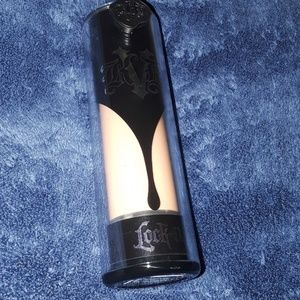 Kat Von D Lock It Foundation